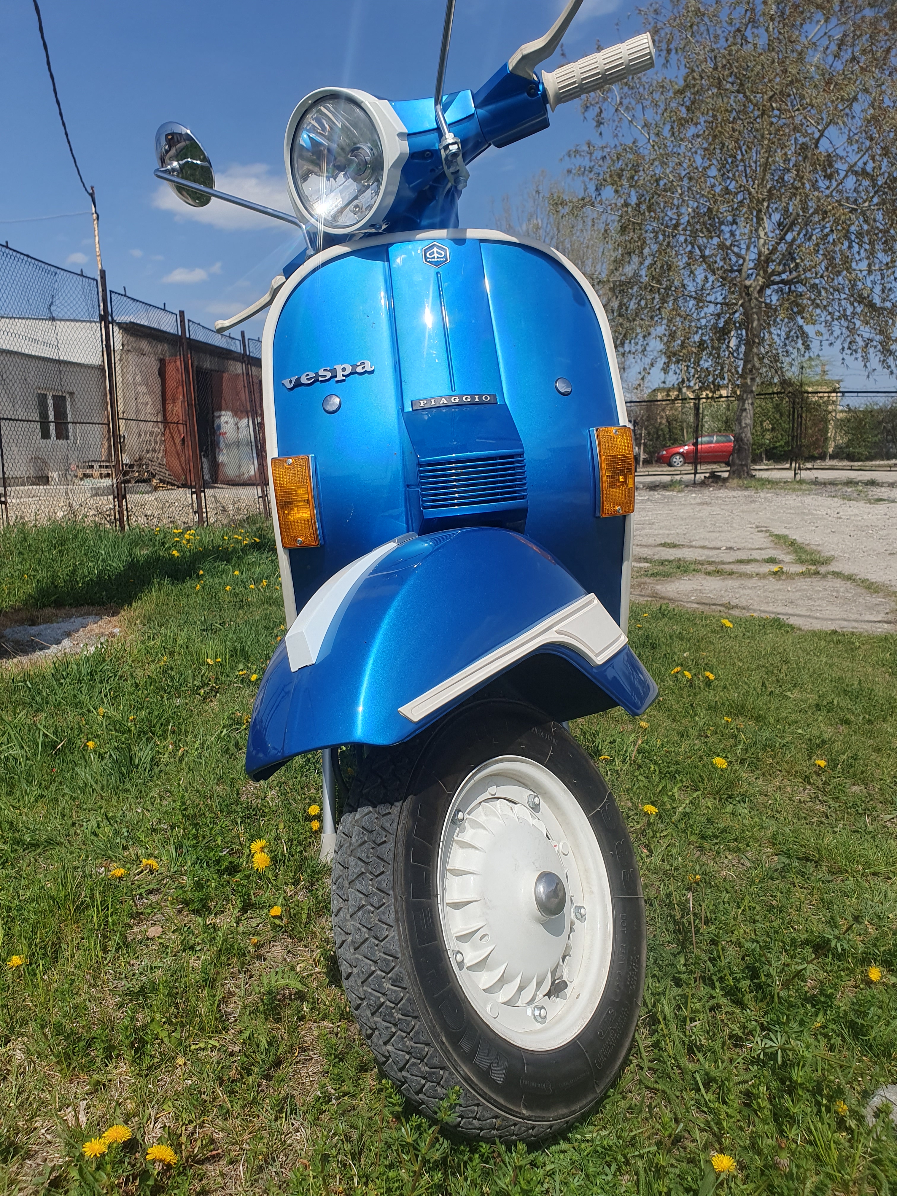 Vespa P125X by Piaggio (1985) – B+P Classic Cars